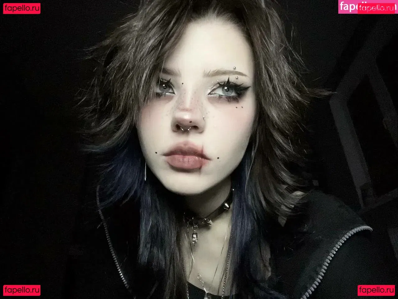 Flutterow Onlyfans Photo Gallery 