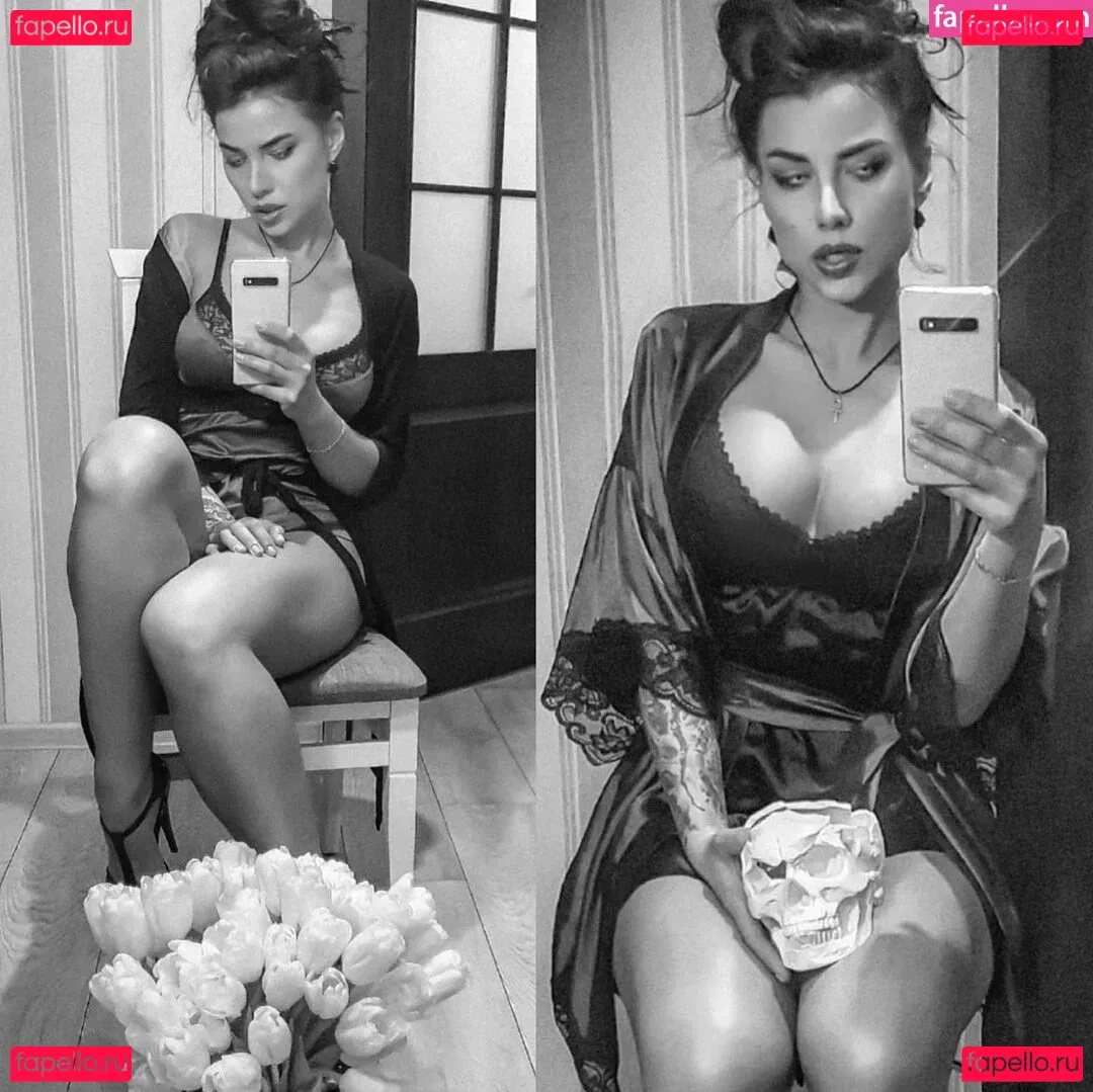 Helga Violet Onlyfans Photo Gallery 