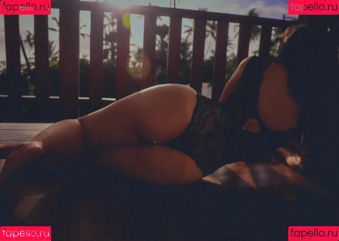 Anna Kisue Onlyfans Photo Gallery 