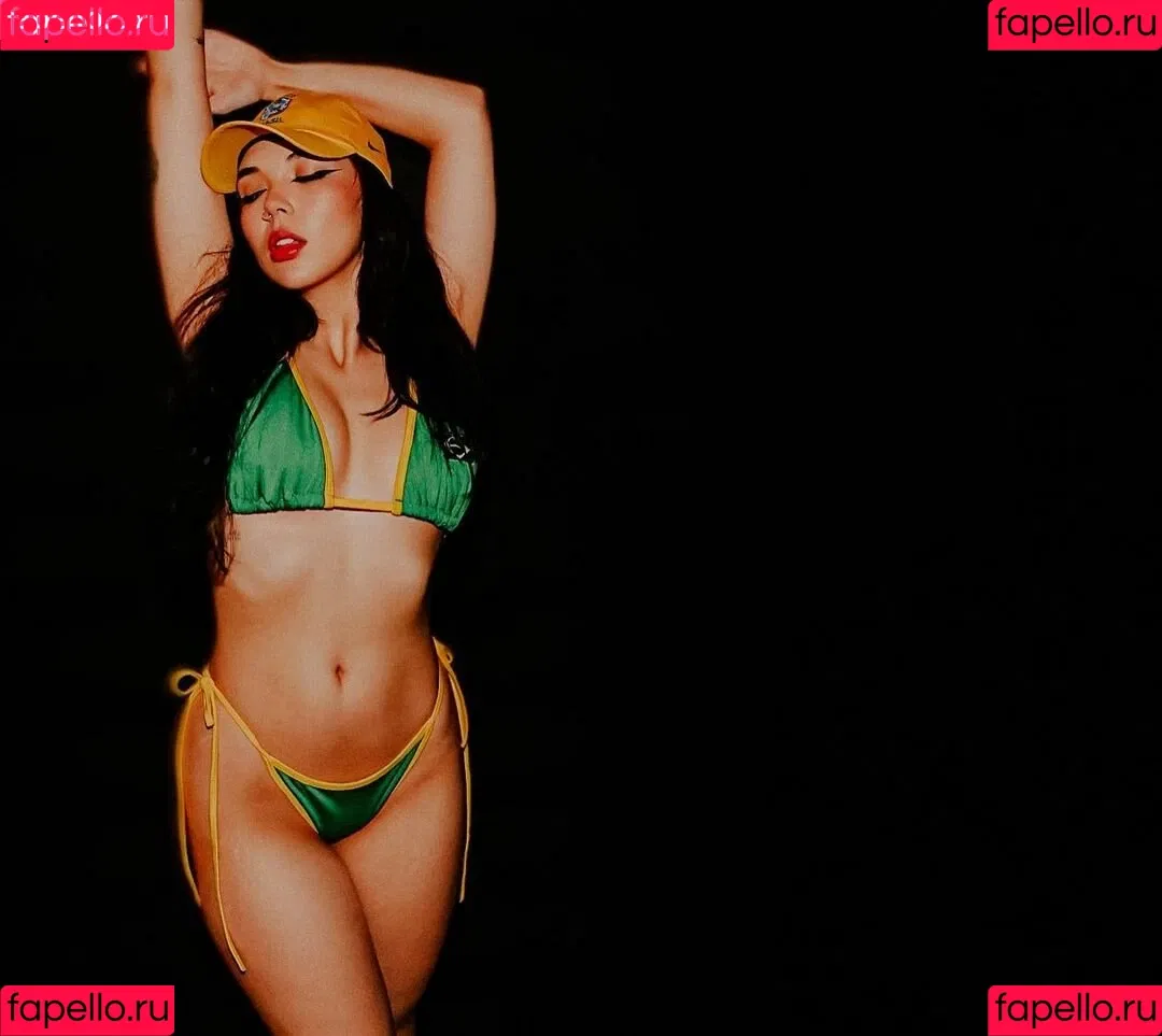 Anna Kisue Onlyfans Photo Gallery 