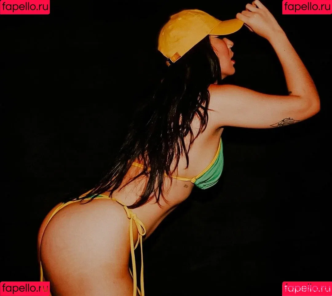 Anna Kisue Onlyfans Photo Gallery 