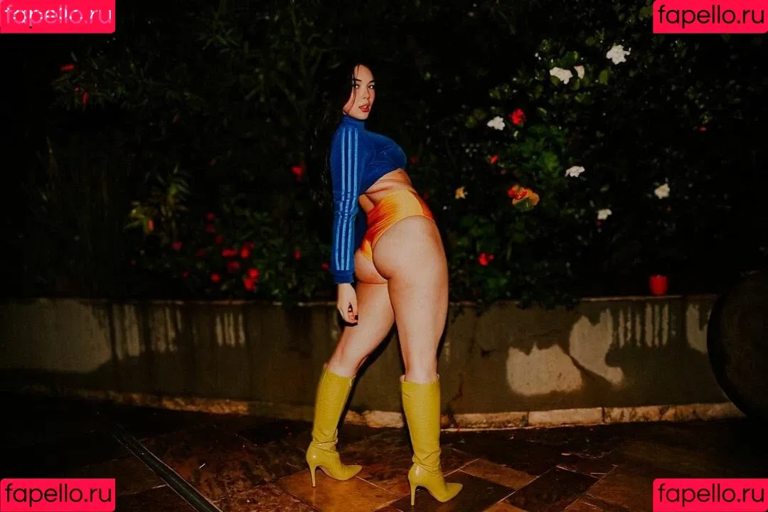 Anna Kisue Onlyfans Photo Gallery 