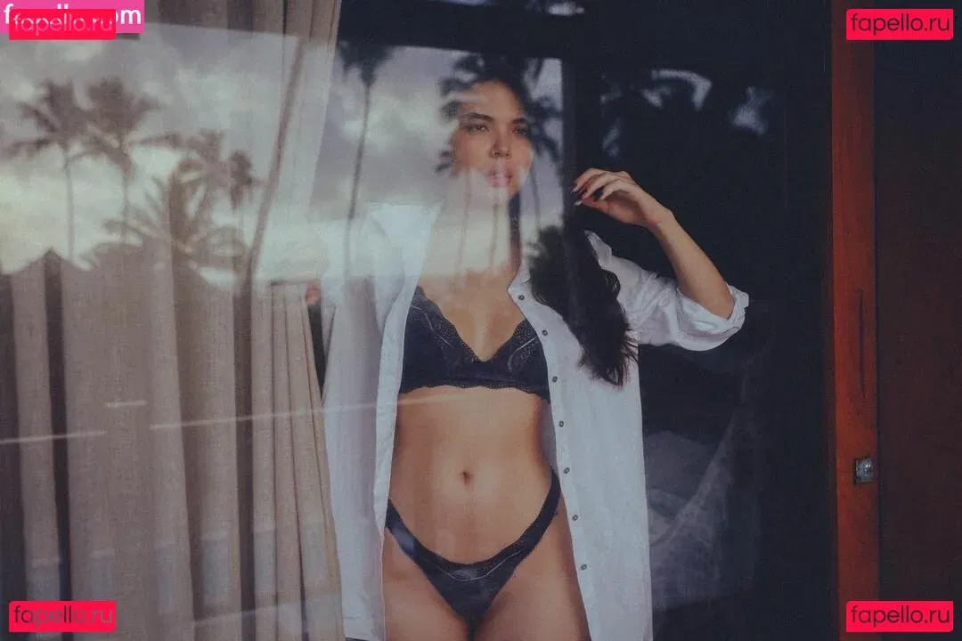 Anna Kisue Onlyfans Photo Gallery 