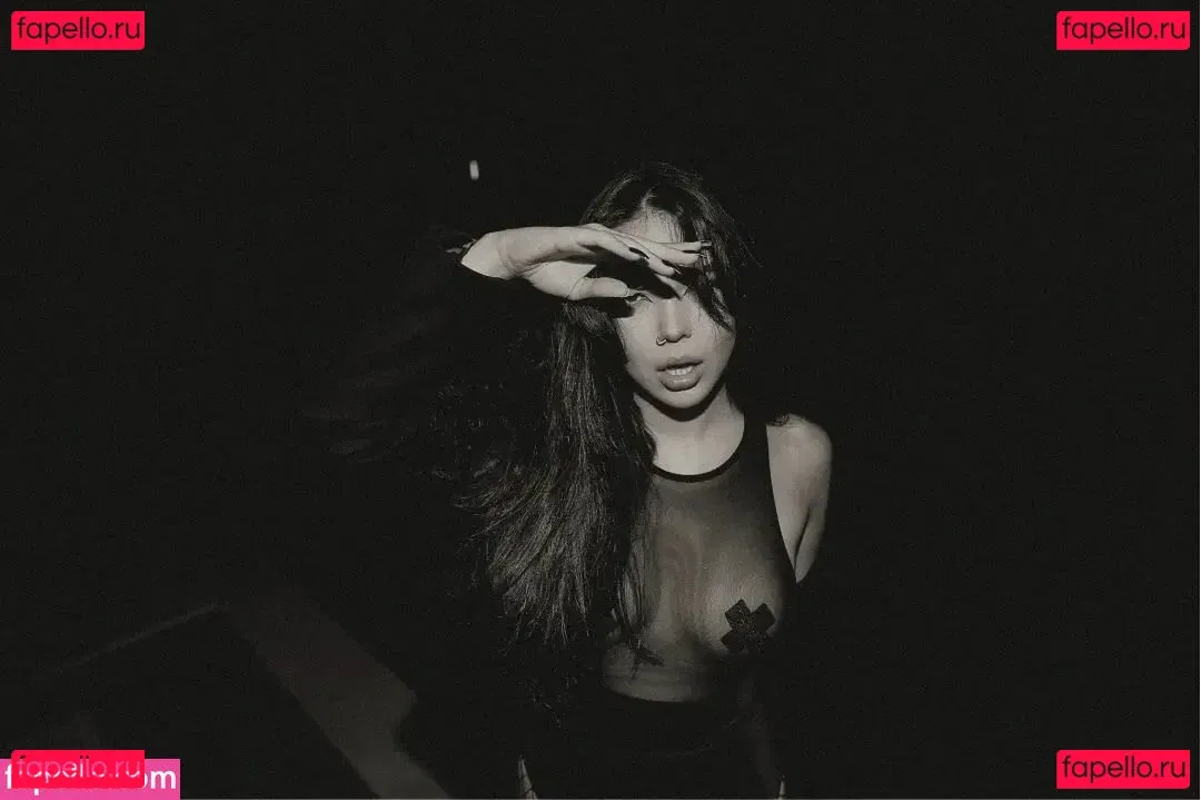 Anna Kisue Onlyfans Photo Gallery 