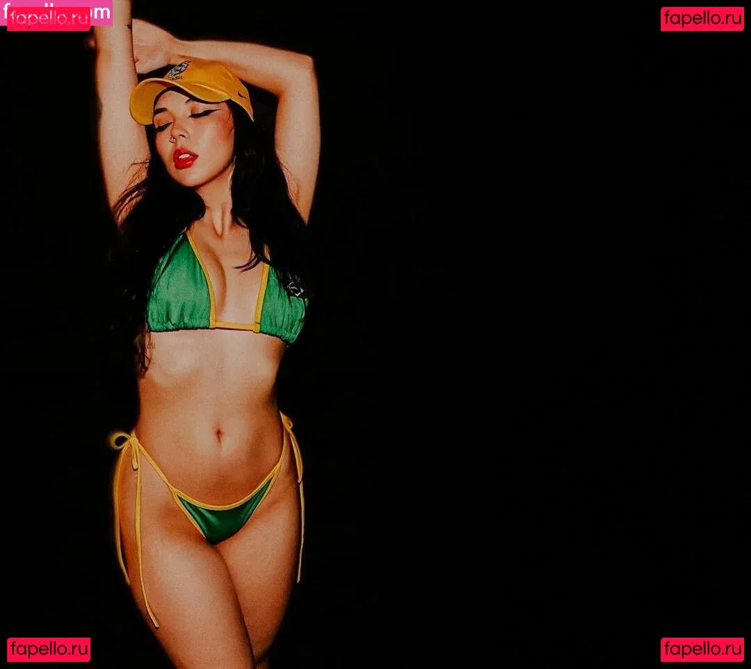 Anna Kisue Onlyfans Photo Gallery 