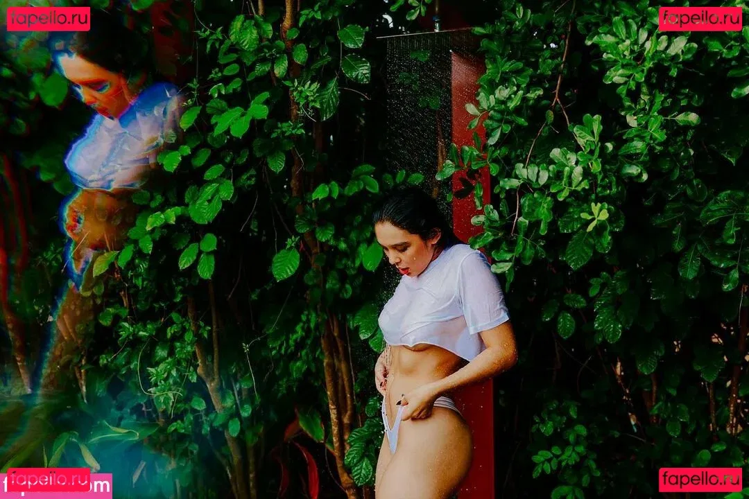 Anna Kisue Onlyfans Photo Gallery 