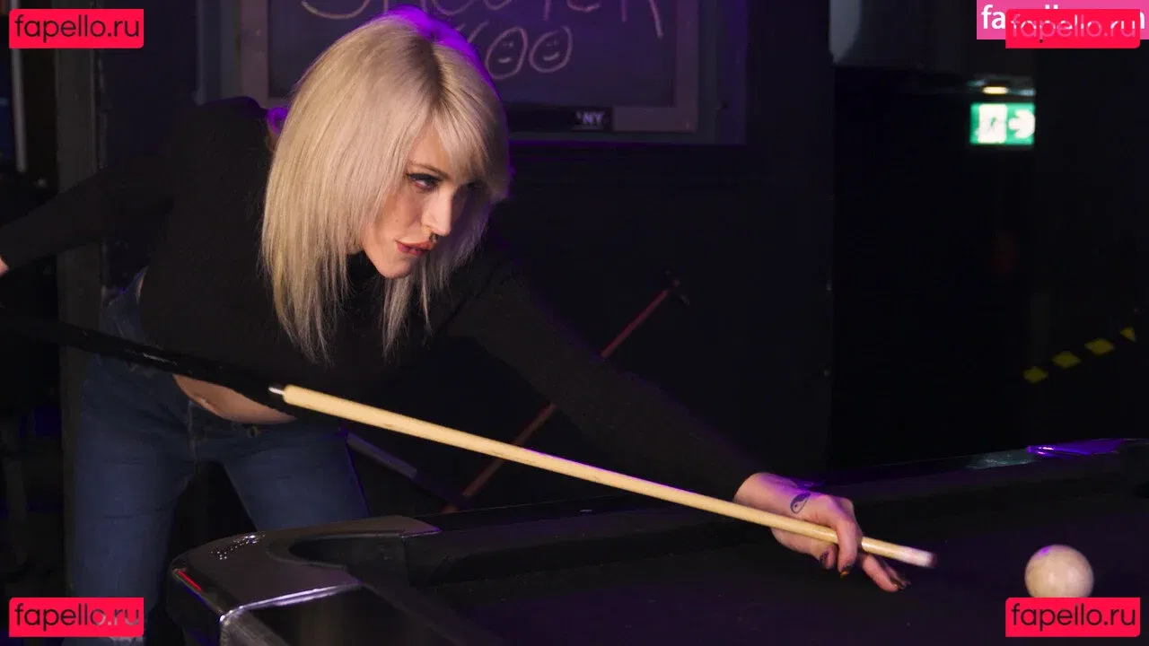 Izzy Wilde Onlyfans Photo Gallery 