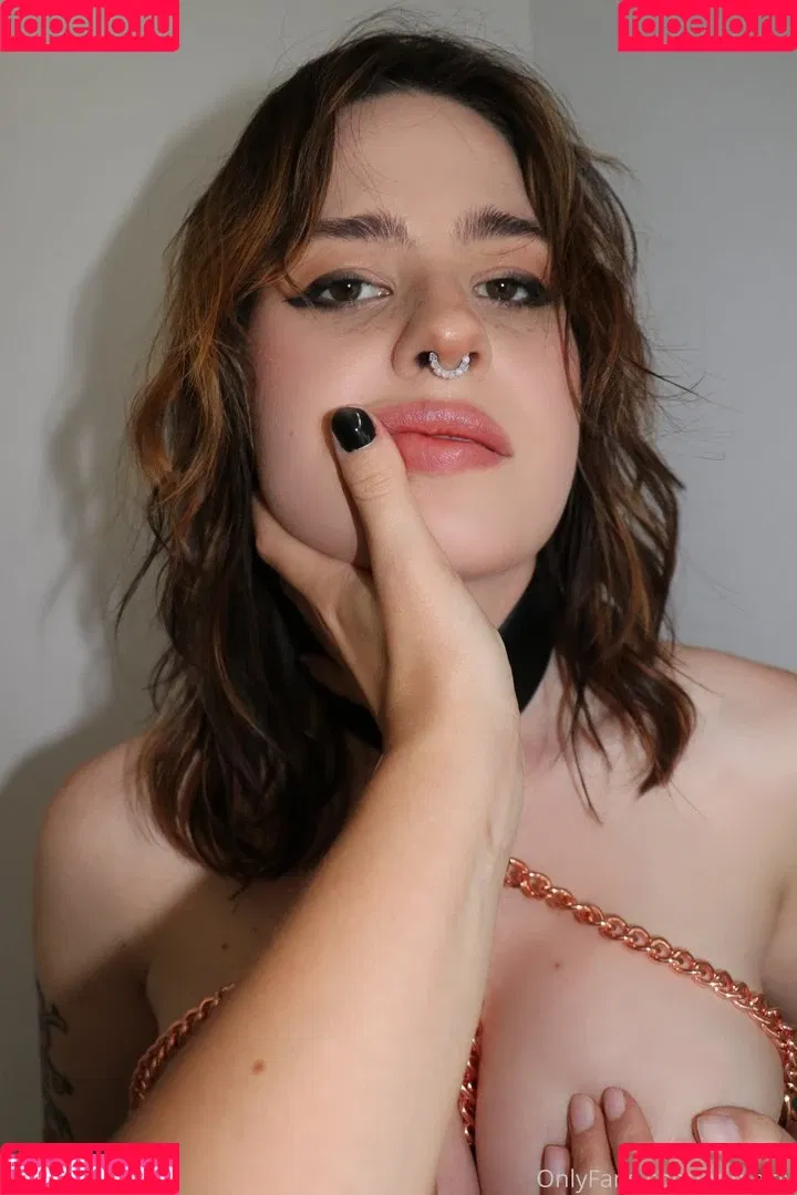 Anisa Jomha Onlyfans Photo Gallery 
