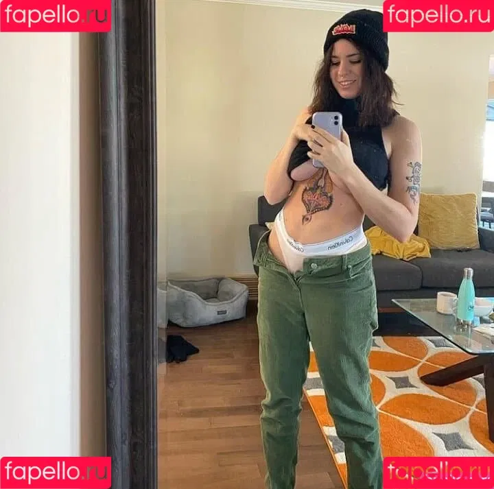 Anisa Jomha Onlyfans Photo Gallery 