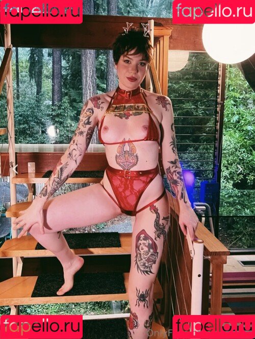 Anisa Jomha Onlyfans Photo Gallery 