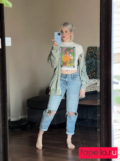 Anisa Jomha Onlyfans Photo Gallery 