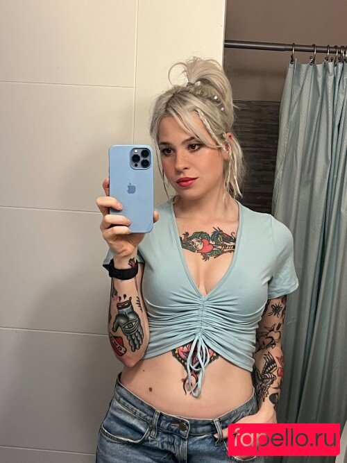 Anisa Jomha Onlyfans Photo Gallery 