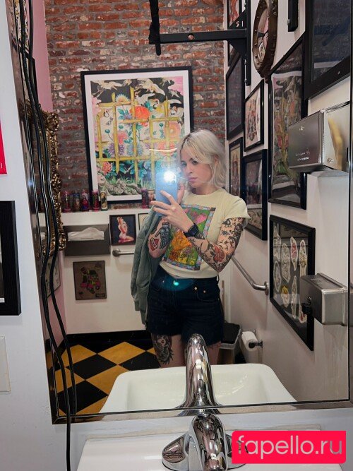 Anisa Jomha Onlyfans Photo Gallery 