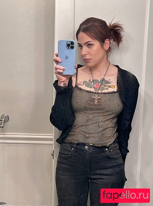 Anisa Jomha Onlyfans Photo Gallery 