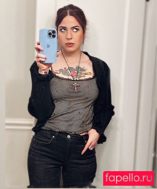 Anisa Jomha Onlyfans Photo Gallery 