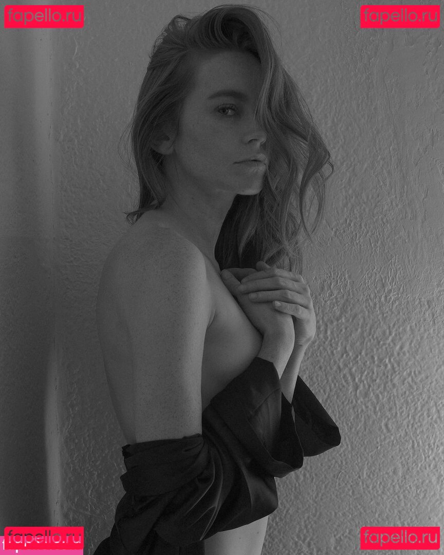 Holly Hicks Nude Onlyfans Photo 23