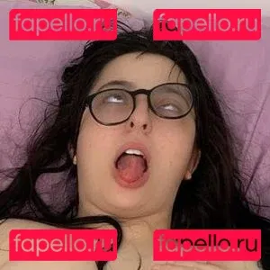 Pititinha Games Onlyfans Photo Gallery 