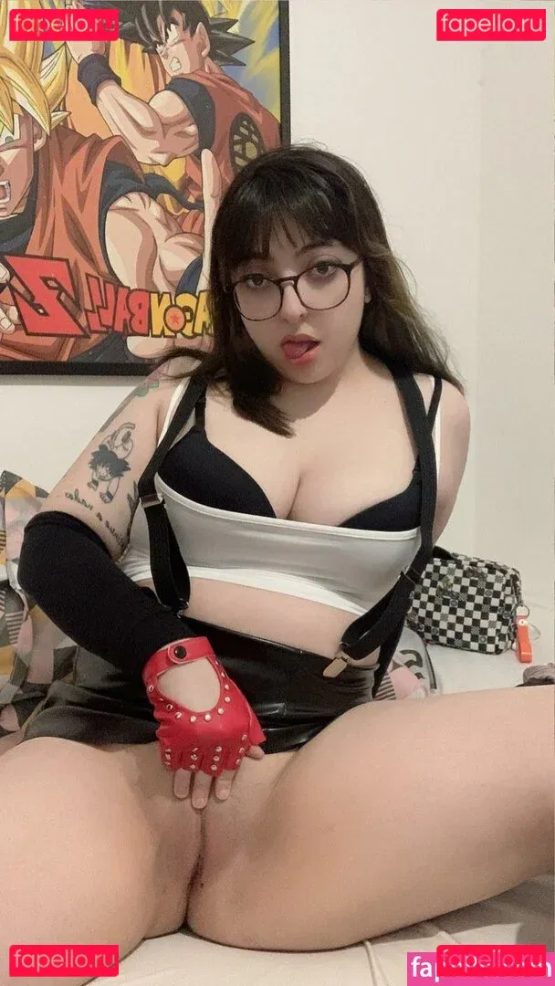 Pititinha Games Onlyfans Photo Gallery 