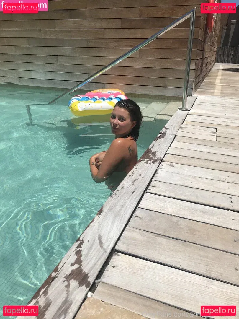 Anna Polina Onlyfans Photo Gallery 