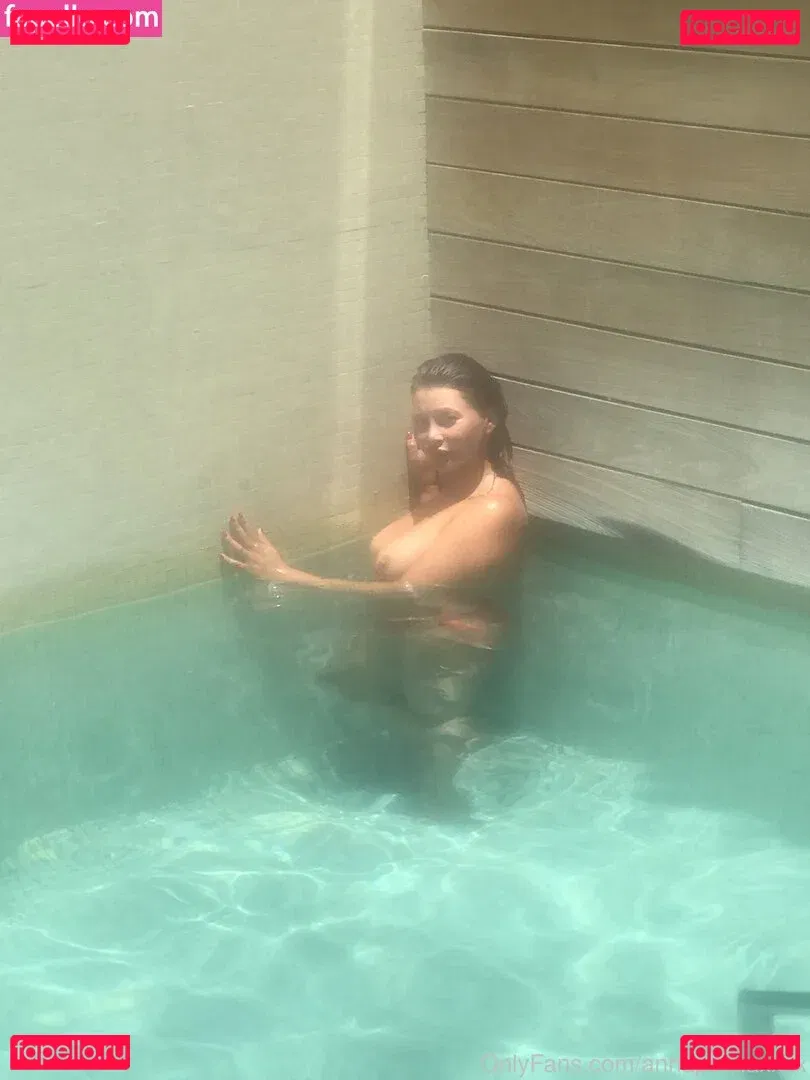 Anna Polina Onlyfans Photo Gallery 