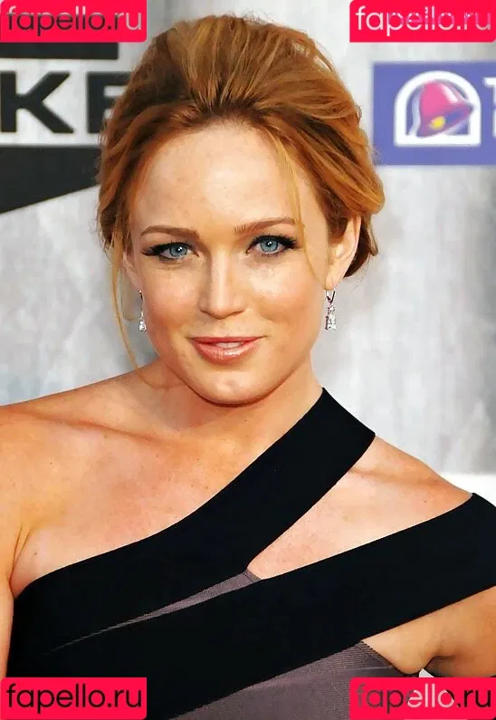 Caity Lotz Onlyfans Photo Gallery 