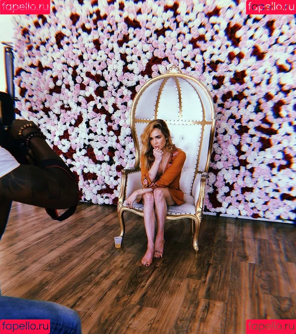 Caity Lotz Onlyfans Photo Gallery 