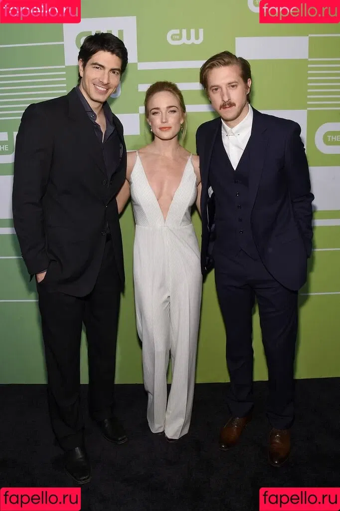 Caity Lotz Onlyfans Photo Gallery 
