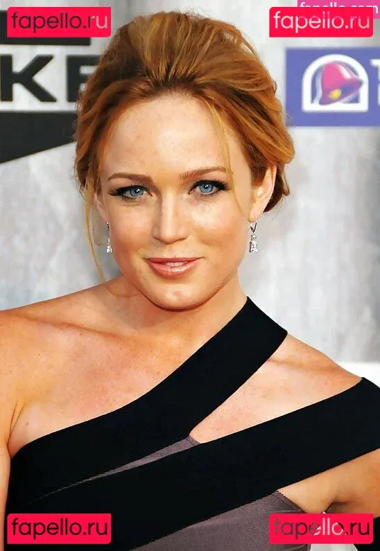 Caity Lotz Onlyfans Photo Gallery 