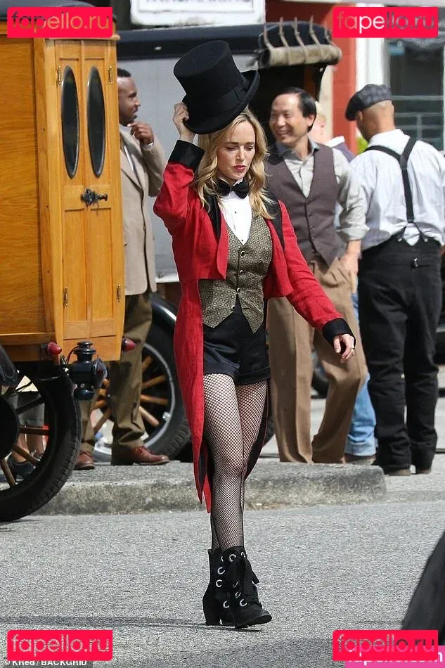 Caity Lotz Onlyfans Photo Gallery 