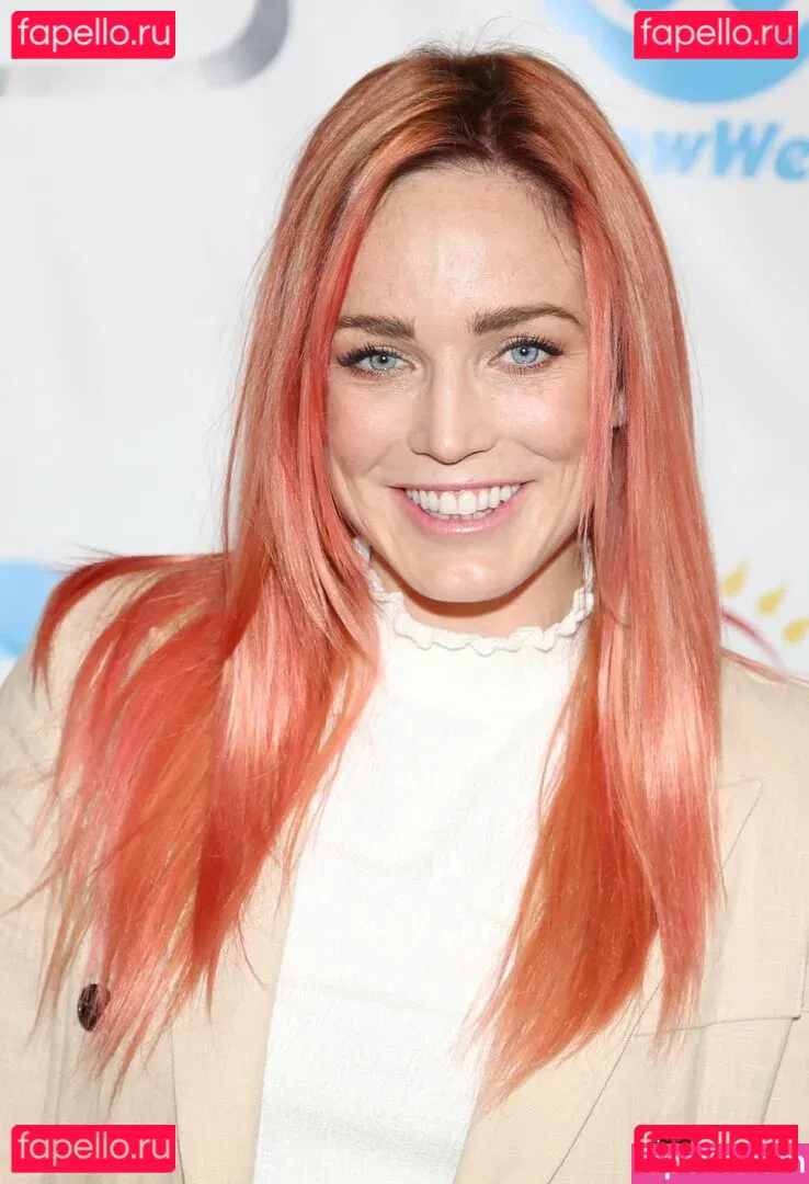 Caity Lotz Onlyfans Photo Gallery 