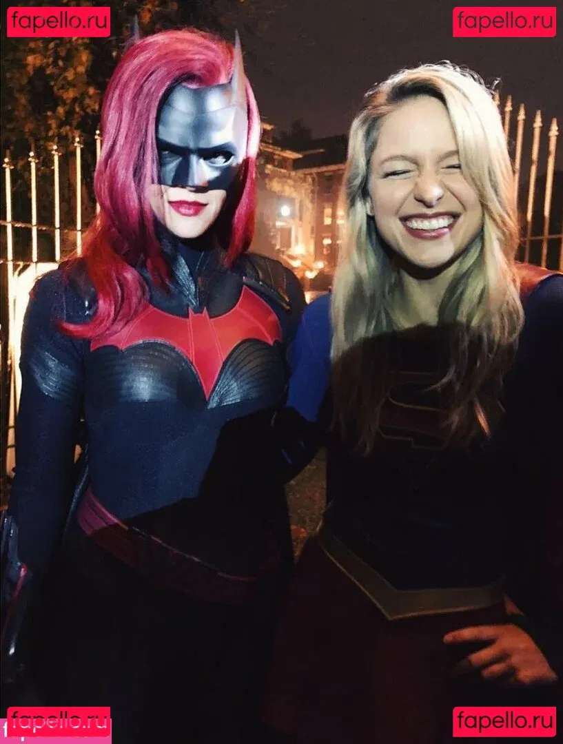 Caity Lotz Onlyfans Photo Gallery 