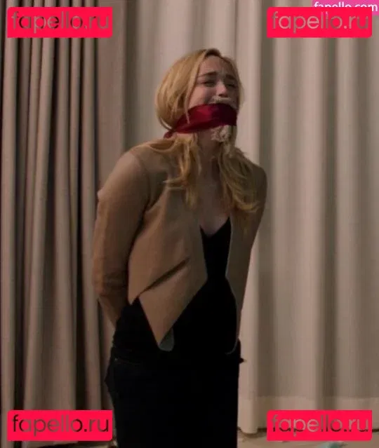 Caity Lotz Onlyfans Photo Gallery 