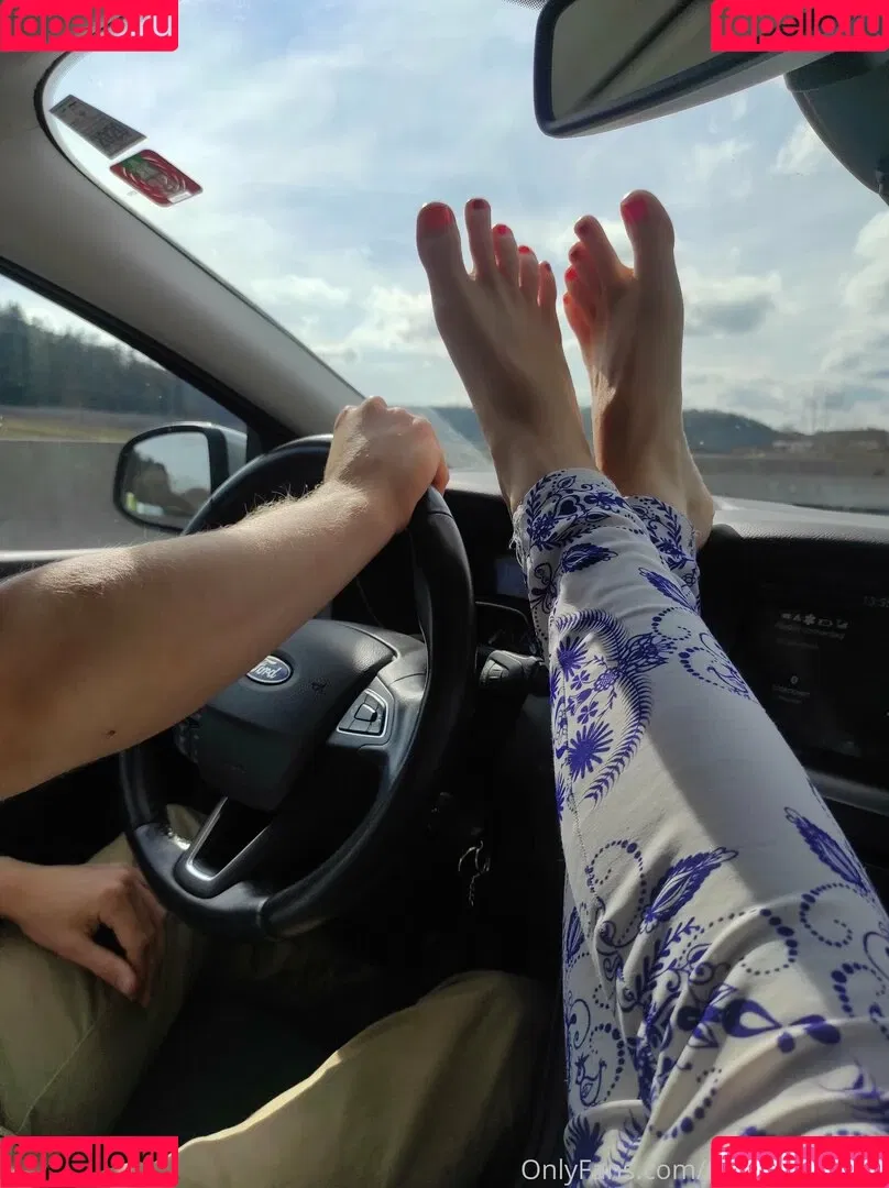 footjobsqueen Onlyfans Photo Gallery 
