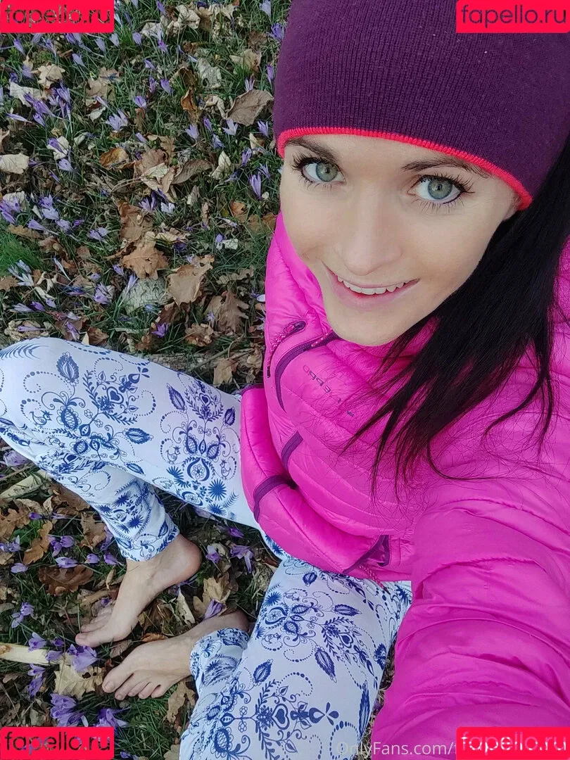 footjobsqueen Onlyfans Photo Gallery 