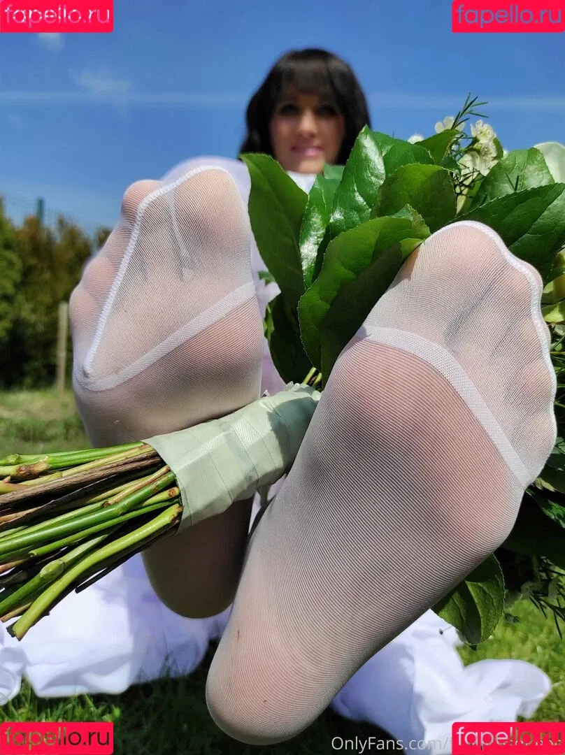 footjobsqueen Onlyfans Photo Gallery 