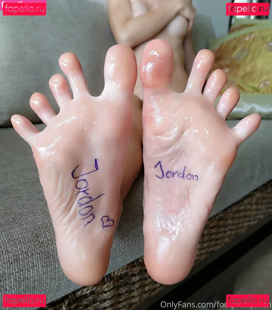 footjobsqueen Onlyfans Photo Gallery 