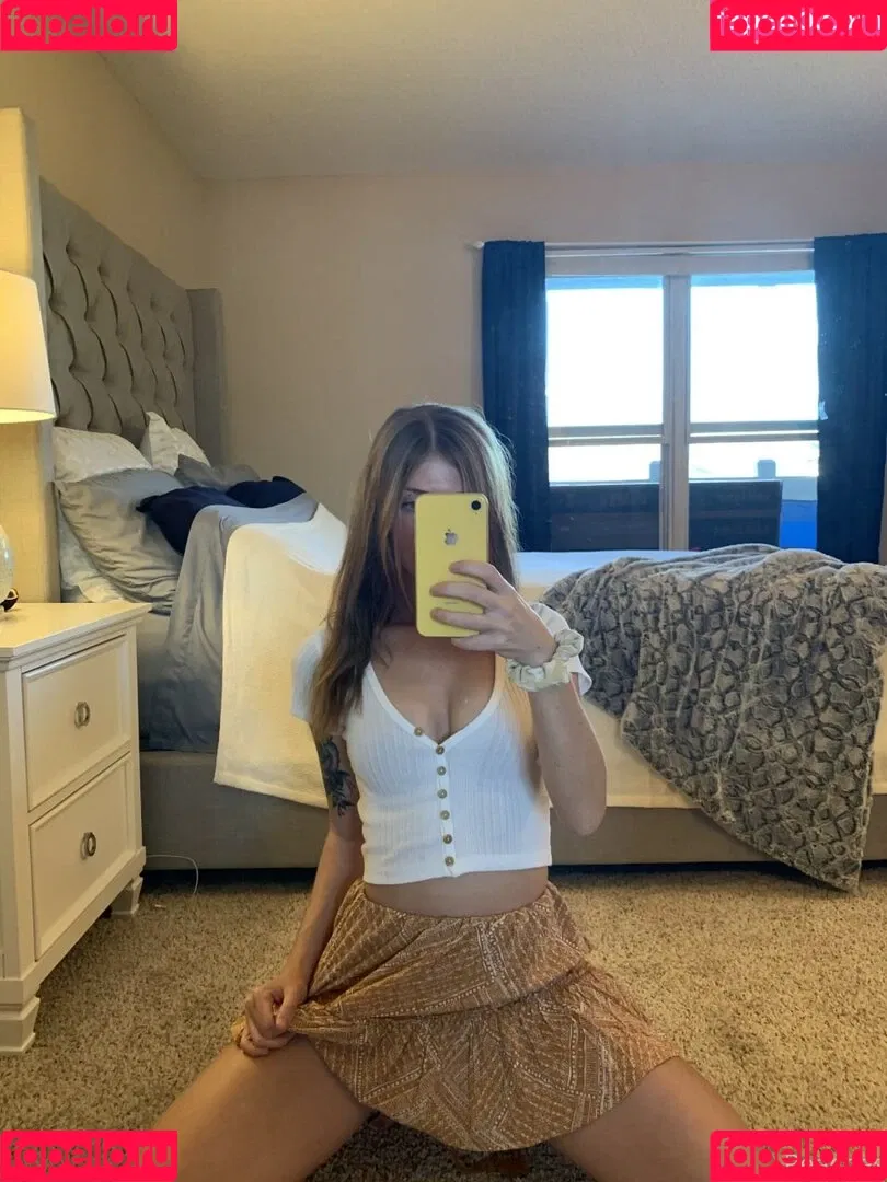 cremedelapeachh Onlyfans Photo Gallery 