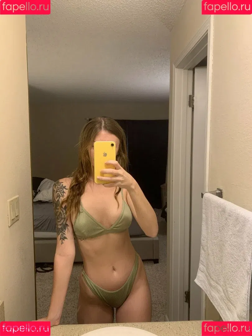 cremedelapeachh Onlyfans Photo Gallery 