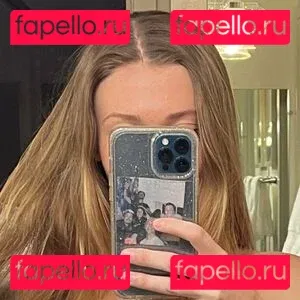 cremedelapeachh Onlyfans Photo Gallery 