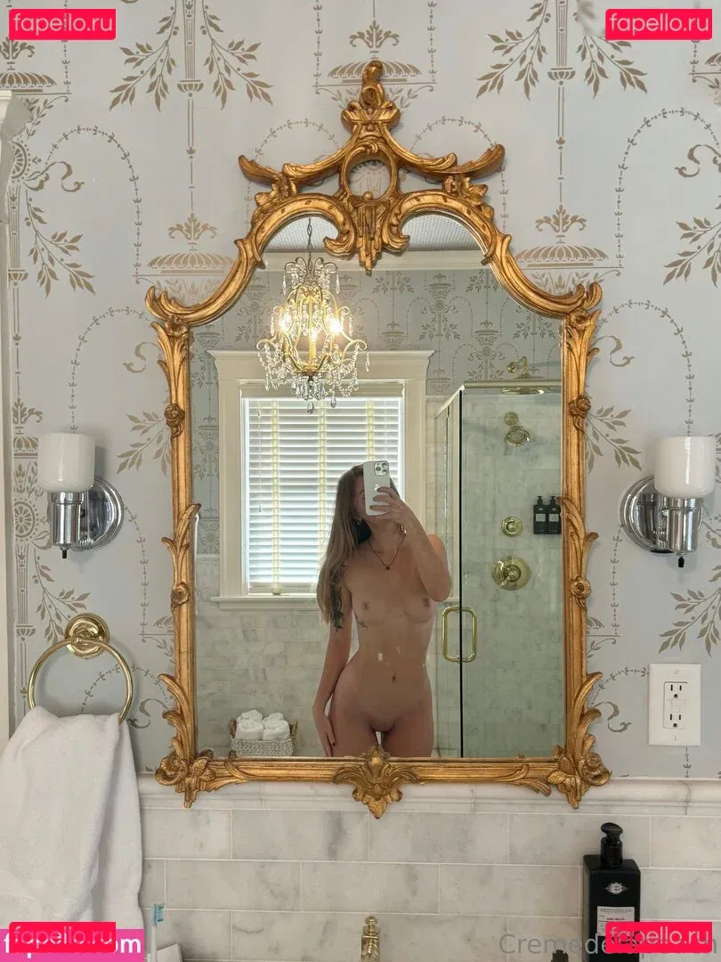 cremedelapeachh Onlyfans Photo Gallery 