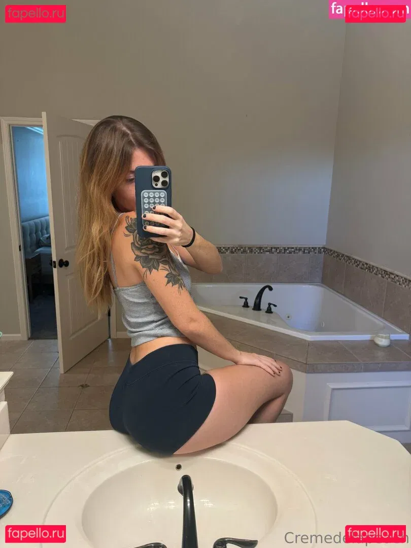 cremedelapeachh Onlyfans Photo Gallery 