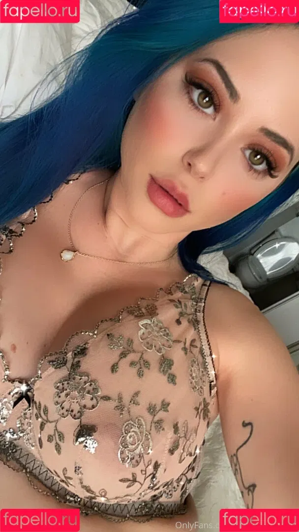intotheevening Onlyfans Photo Gallery 