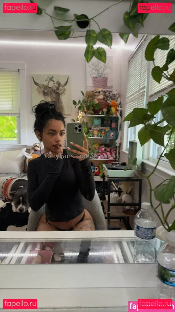 jeannnnnnn Onlyfans Photo Gallery 