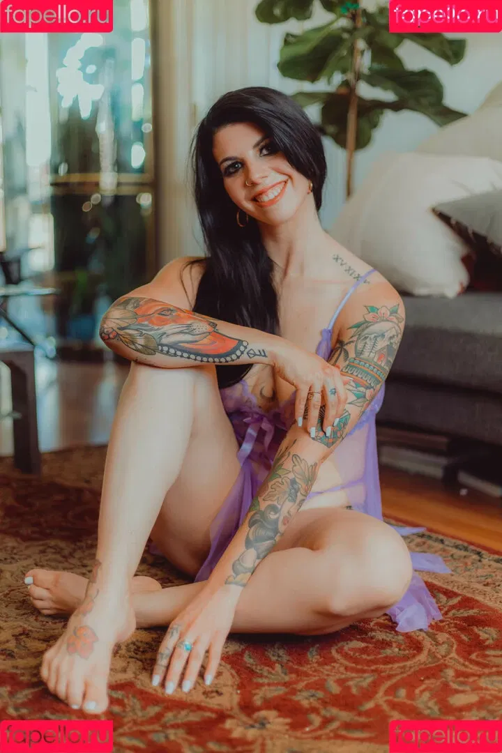 Thatsoraven95 Onlyfans Photo Gallery 
