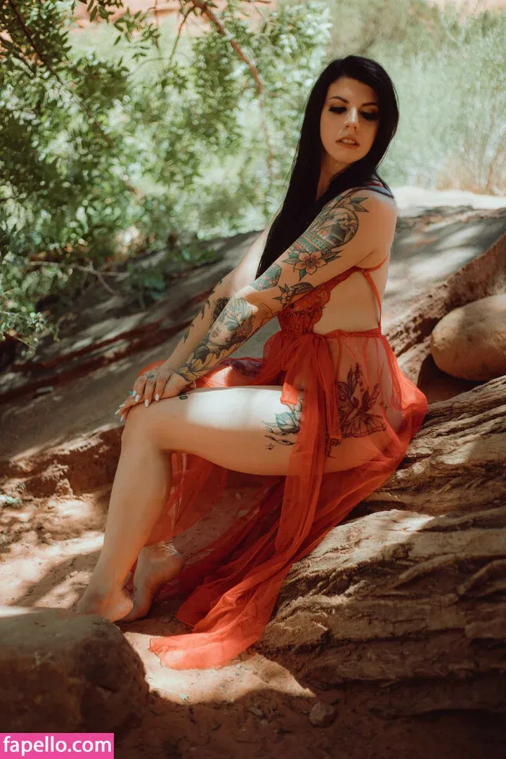 Thatsoraven95 Onlyfans Photo Gallery 