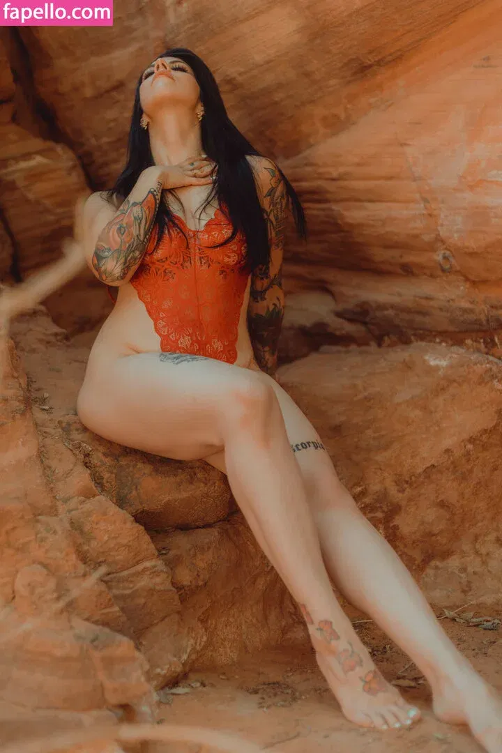 Thatsoraven95 Onlyfans Photo Gallery 