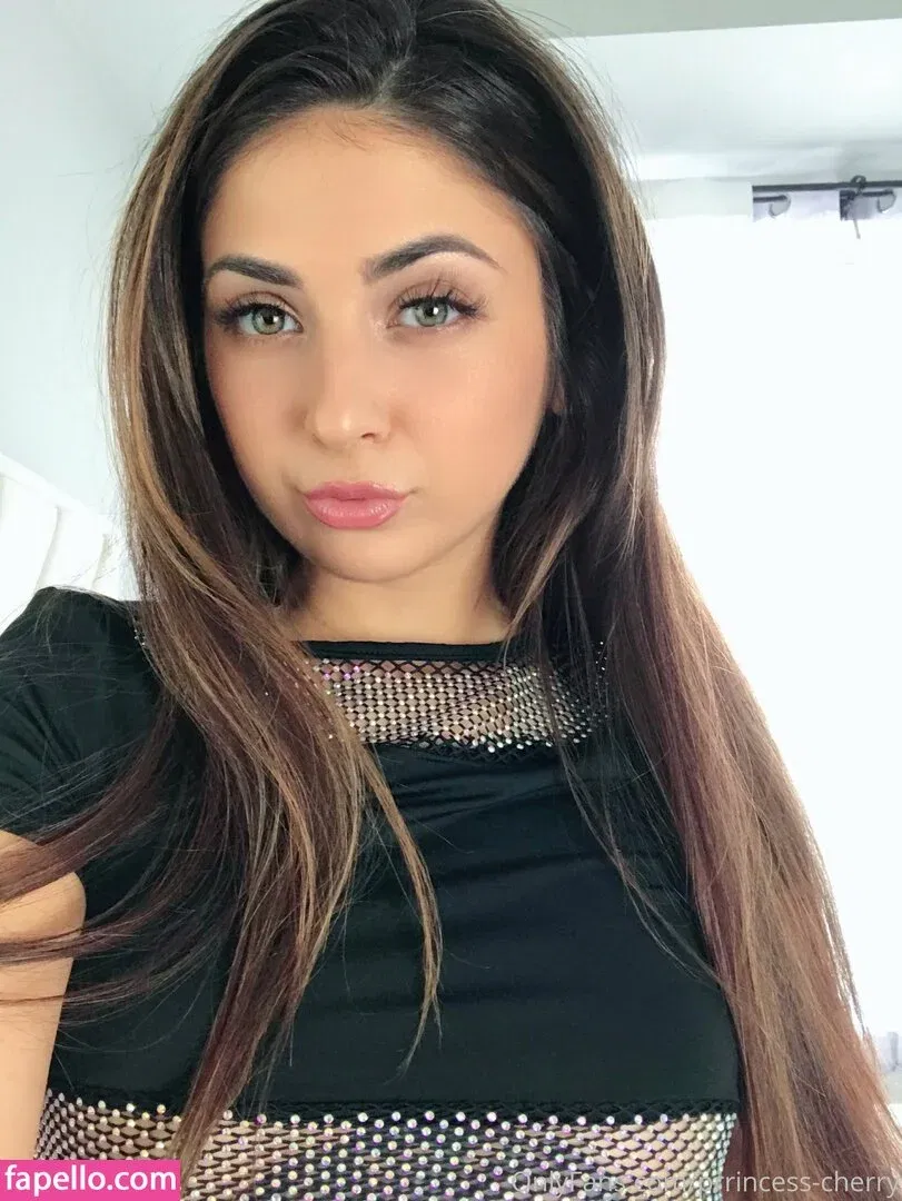 prrincess-cherry Onlyfans Photo Gallery 