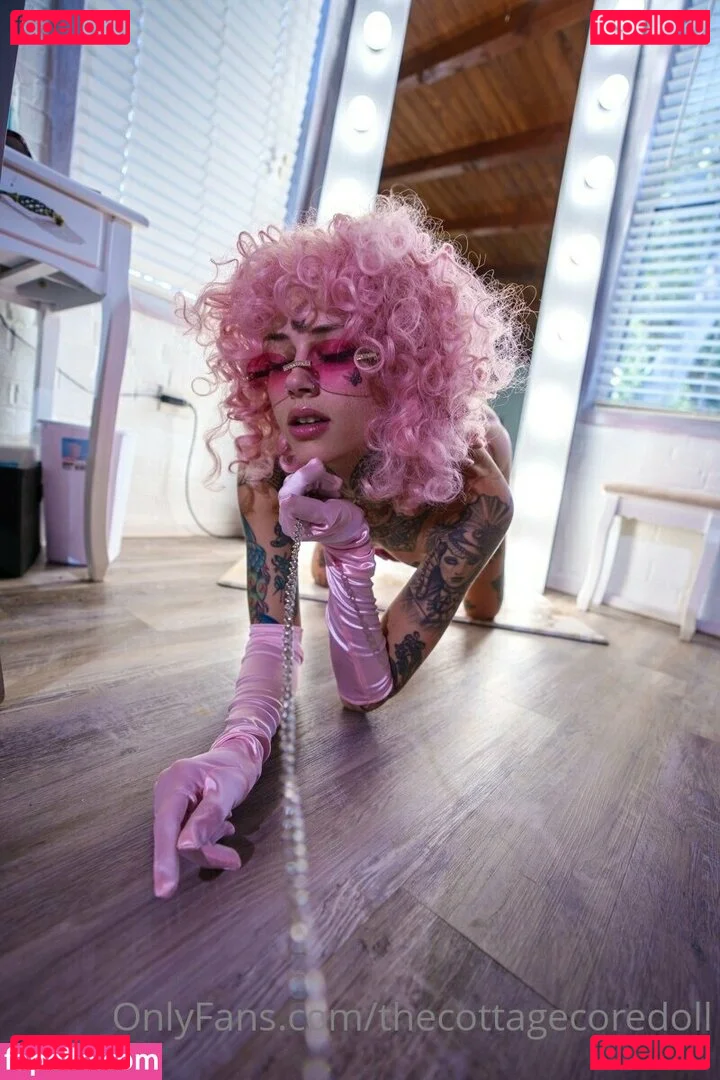 thecottagecoredoll Onlyfans Photo Gallery 