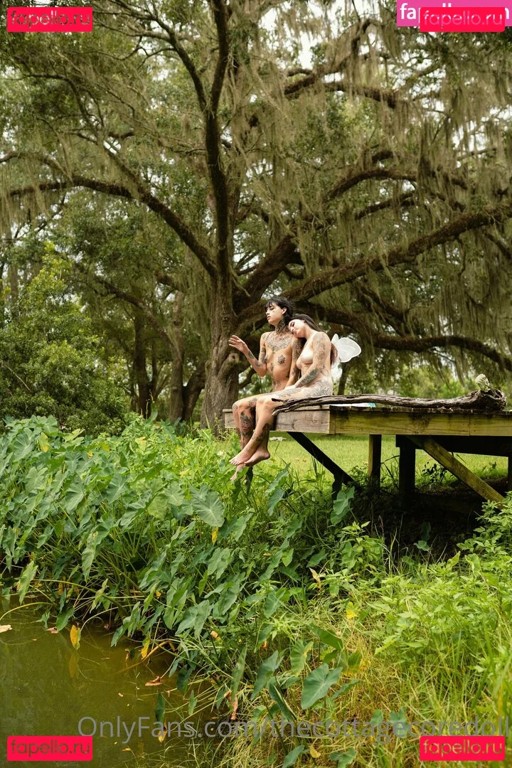 thecottagecoredoll Onlyfans Photo Gallery 