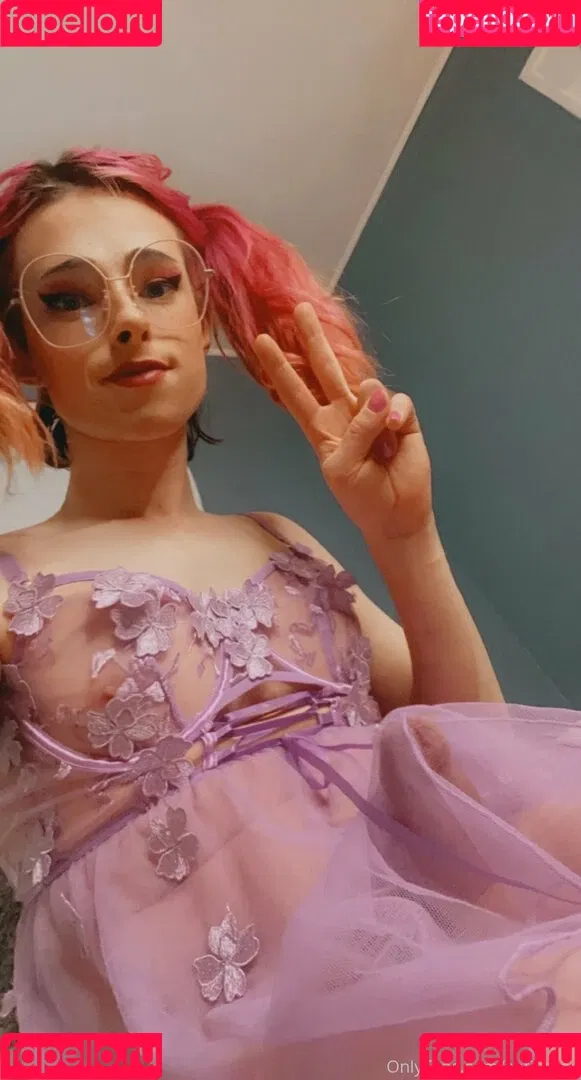 sofiemox Onlyfans Photo Gallery 
